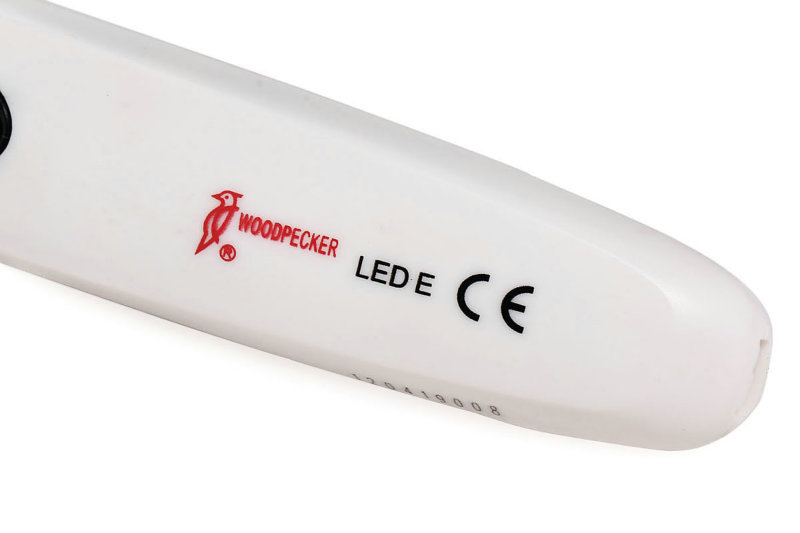 Woodpecker® LED光照射器 Eブルーライト 光照度センサ搭載
